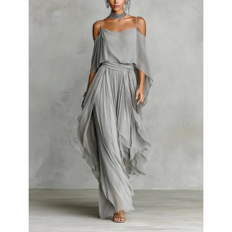 Isabel | Conjunto gris de corte fluido con top de tirantes y pantalones ligeros