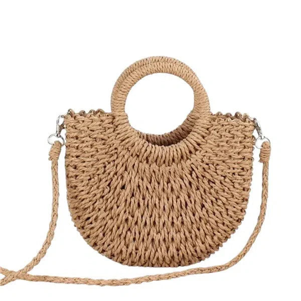 Bolso de Mimbre "Media Luna": Tu Accesorio Imprescindible del Verano