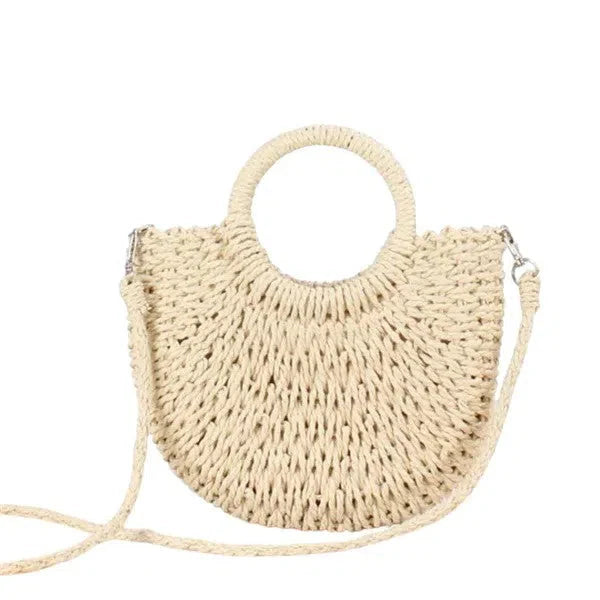 Bolso de Mimbre "Media Luna": Tu Accesorio Imprescindible del Verano