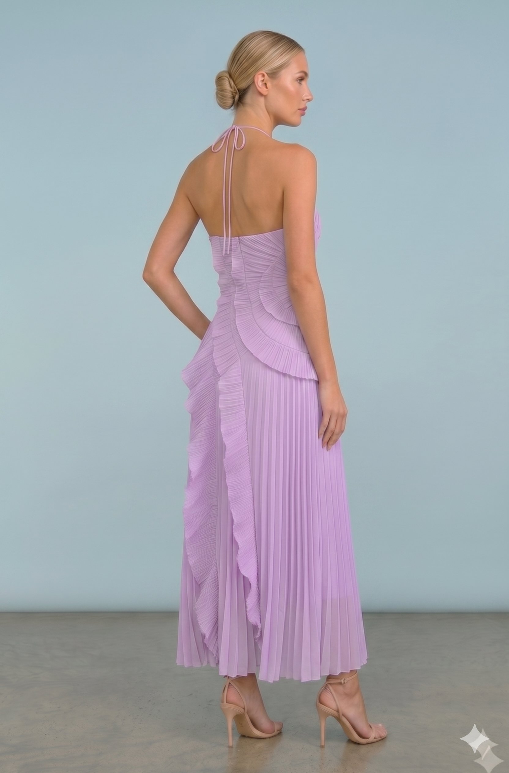 Elegance | Vestido Halter con Volantes y Falda Plisada