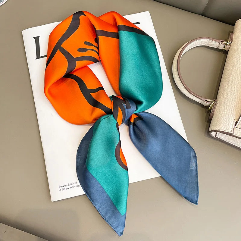Pañuelo Versátil "Arte Vibrante": El Toque de Color Perfecto