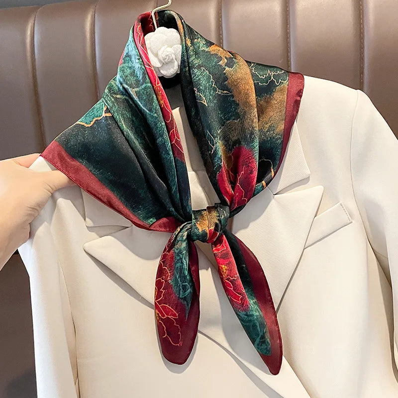 Pañuelo Versátil "Arte Vibrante": El Toque de Color Perfecto