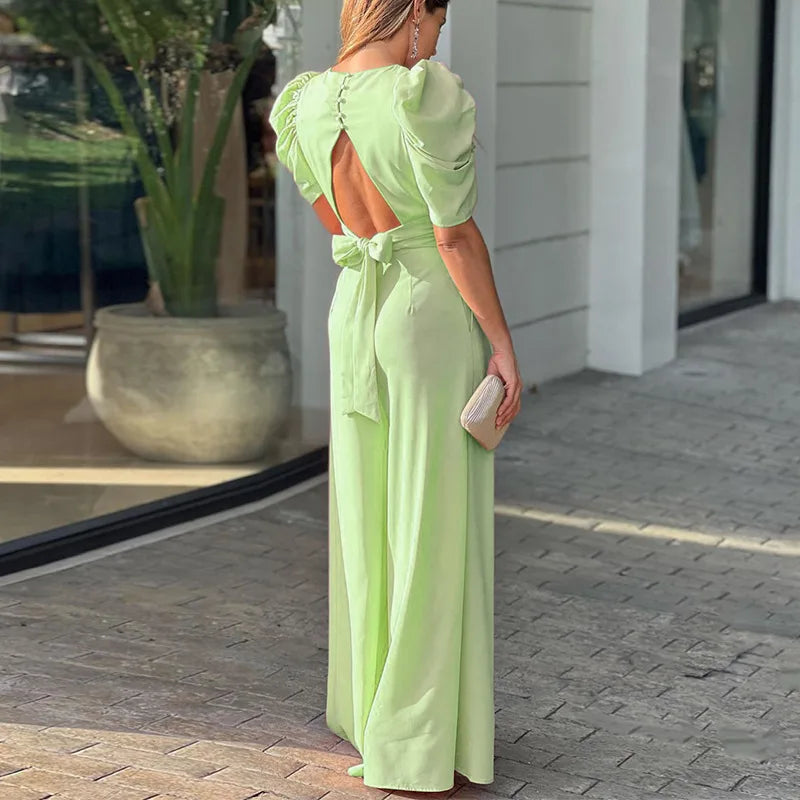 Mono Elegante de Pierna Ancha: Sofisticación y Estilo en una Sola Prenda