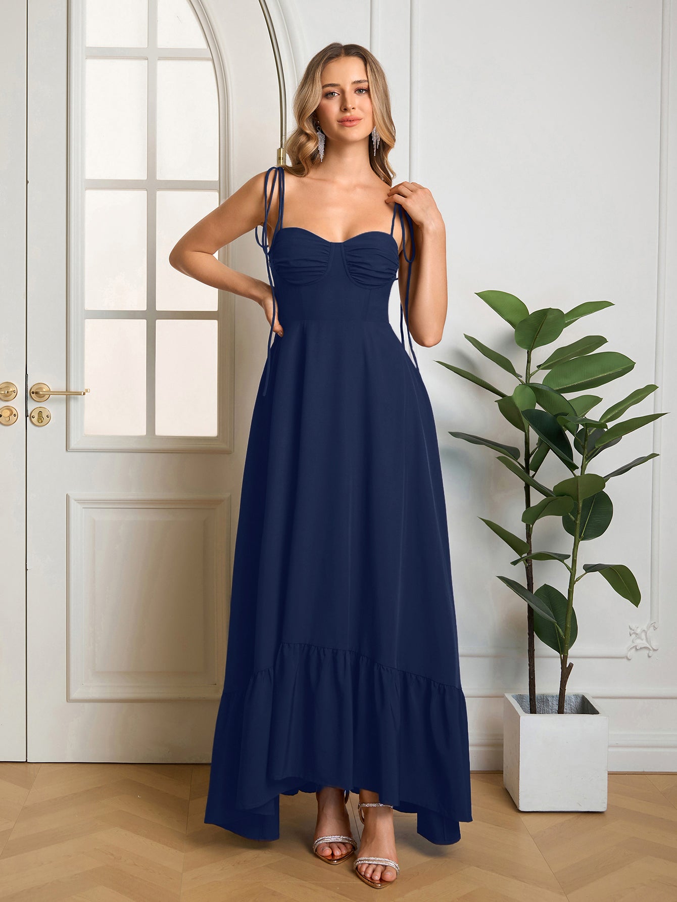 Vestido Maxi "Romance Casual": Escote Corazón y Tirantes de Lazo