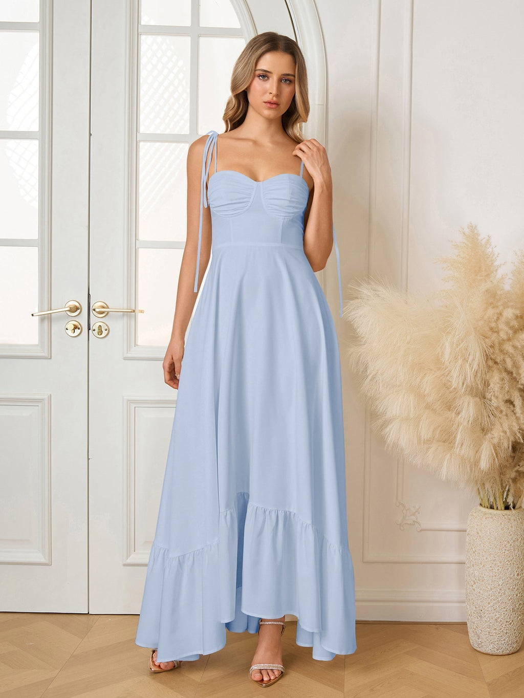 Vestido Maxi "Romance Casual": Escote Corazón y Tirantes de Lazo