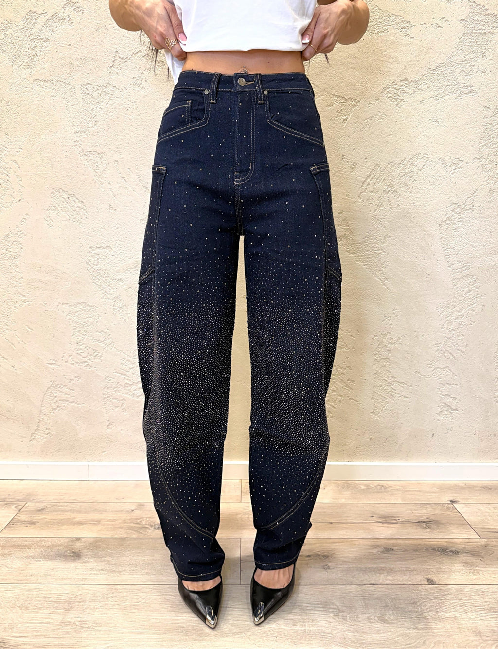 Jeans modelo Luna Baloon Fit con Strass