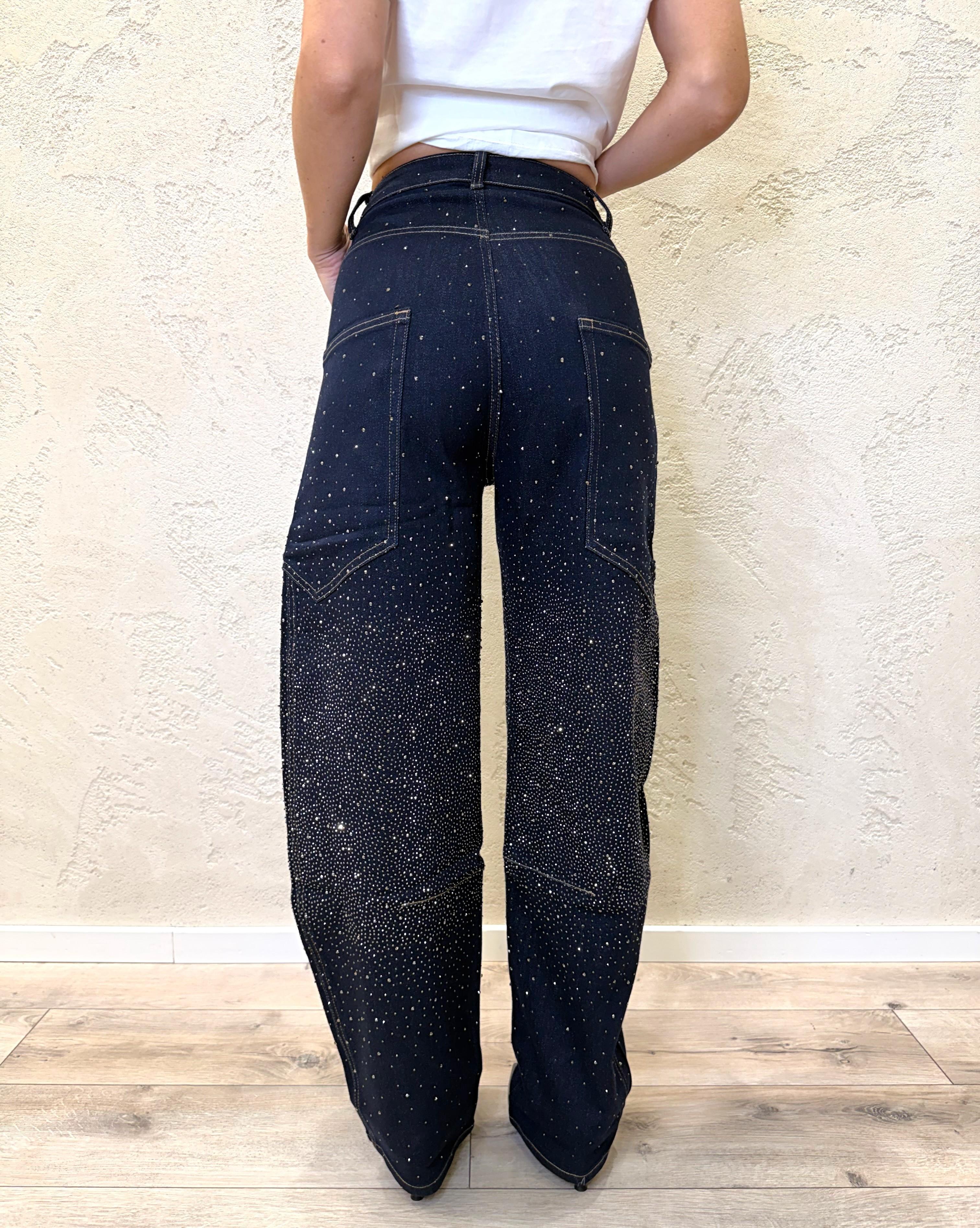 Jeans modelo Luna Baloon Fit con Strass