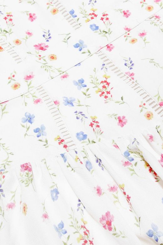 Vestido Midi "Tamsin": Elegancia Floral y Silueta Perfecta
